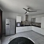 Apartment Beautiful Two Bedroom In Center Of Qawra *